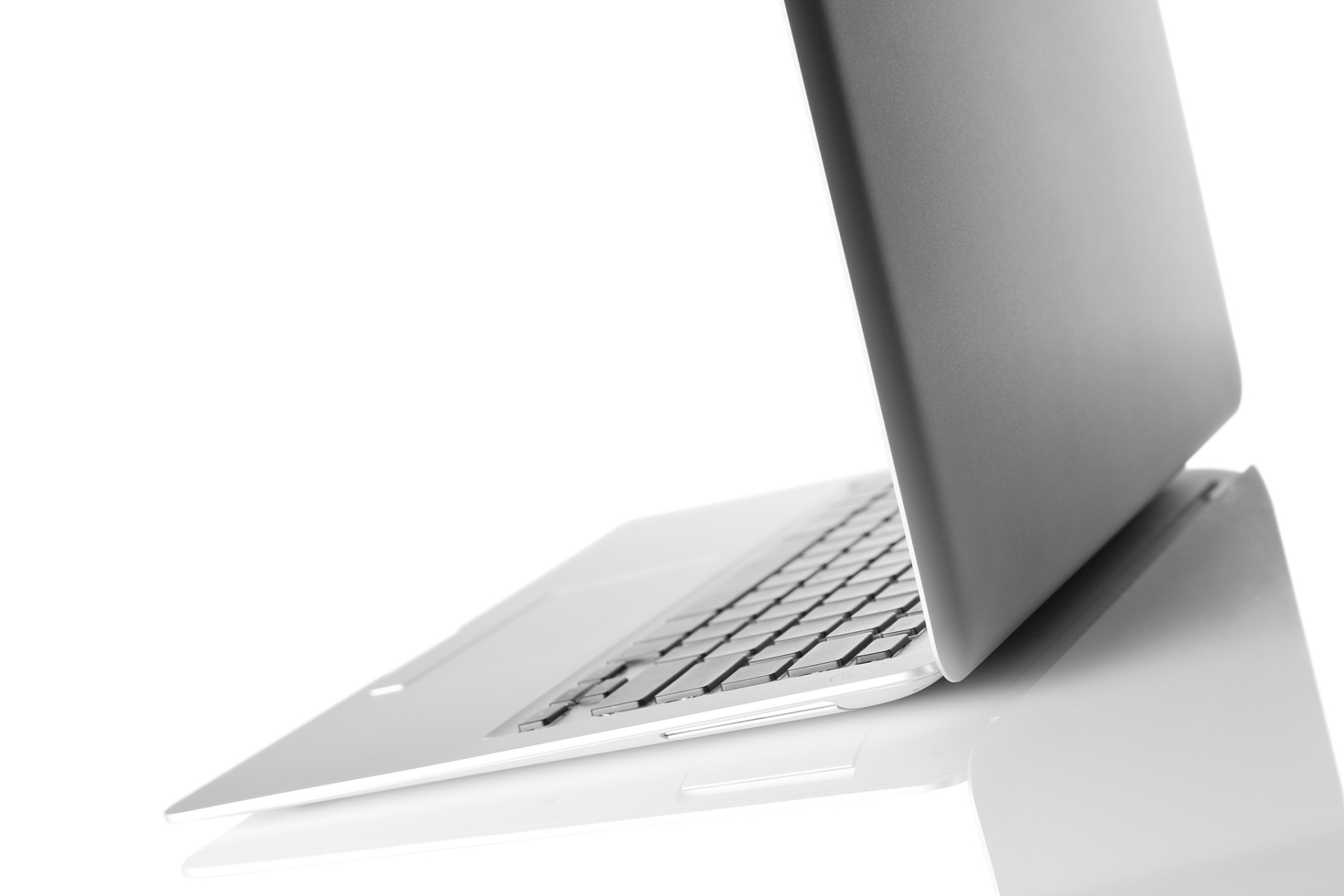 戴尔xps13是一款高性价比的笔记本电脑,性能卓越,轻薄便携,长续航时间