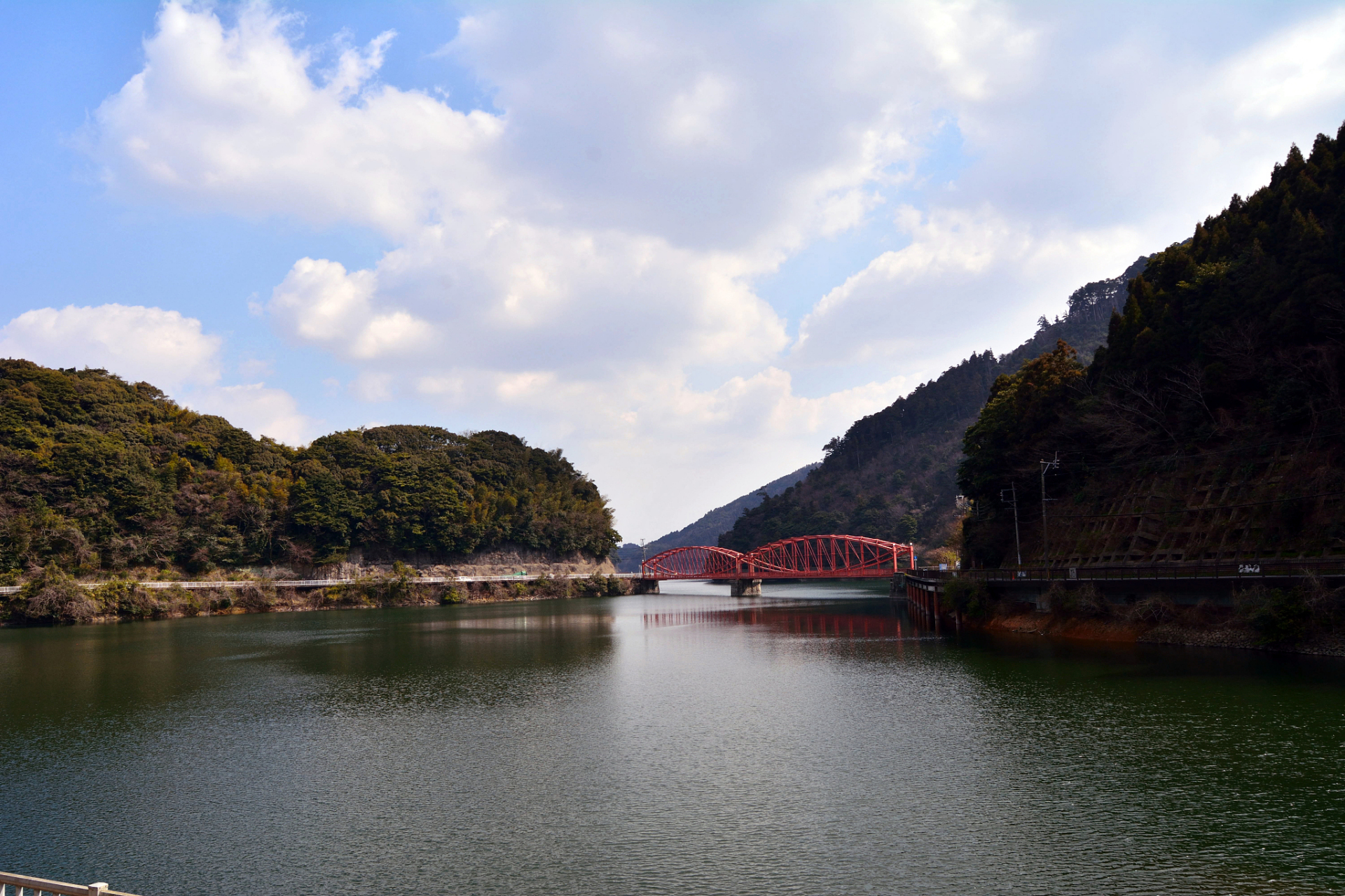 仲夏消暑季#百丈漈飞云湖景区位于温州市西南部飞云江中上游的文成县