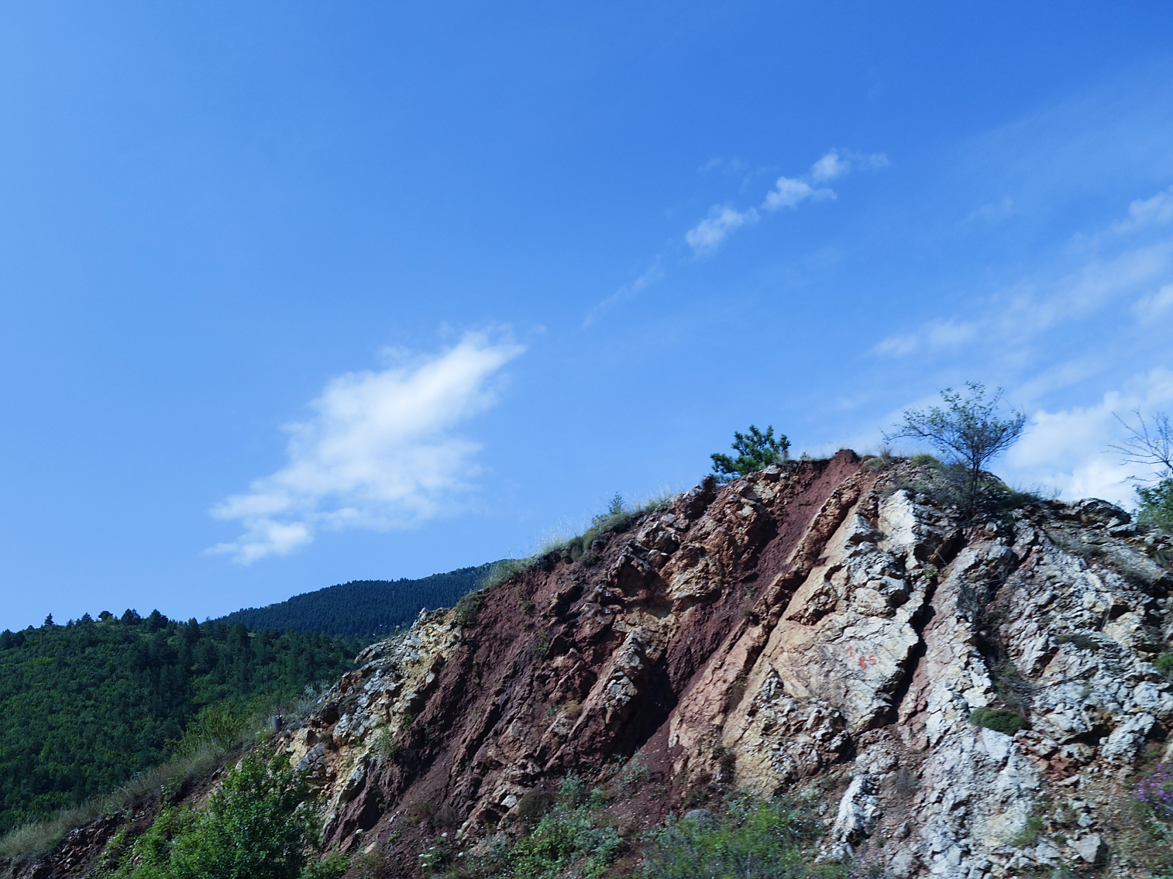 心定西再出发#如果你是一位喜欢自驾游的旅行爱好者,那么定西西岩山