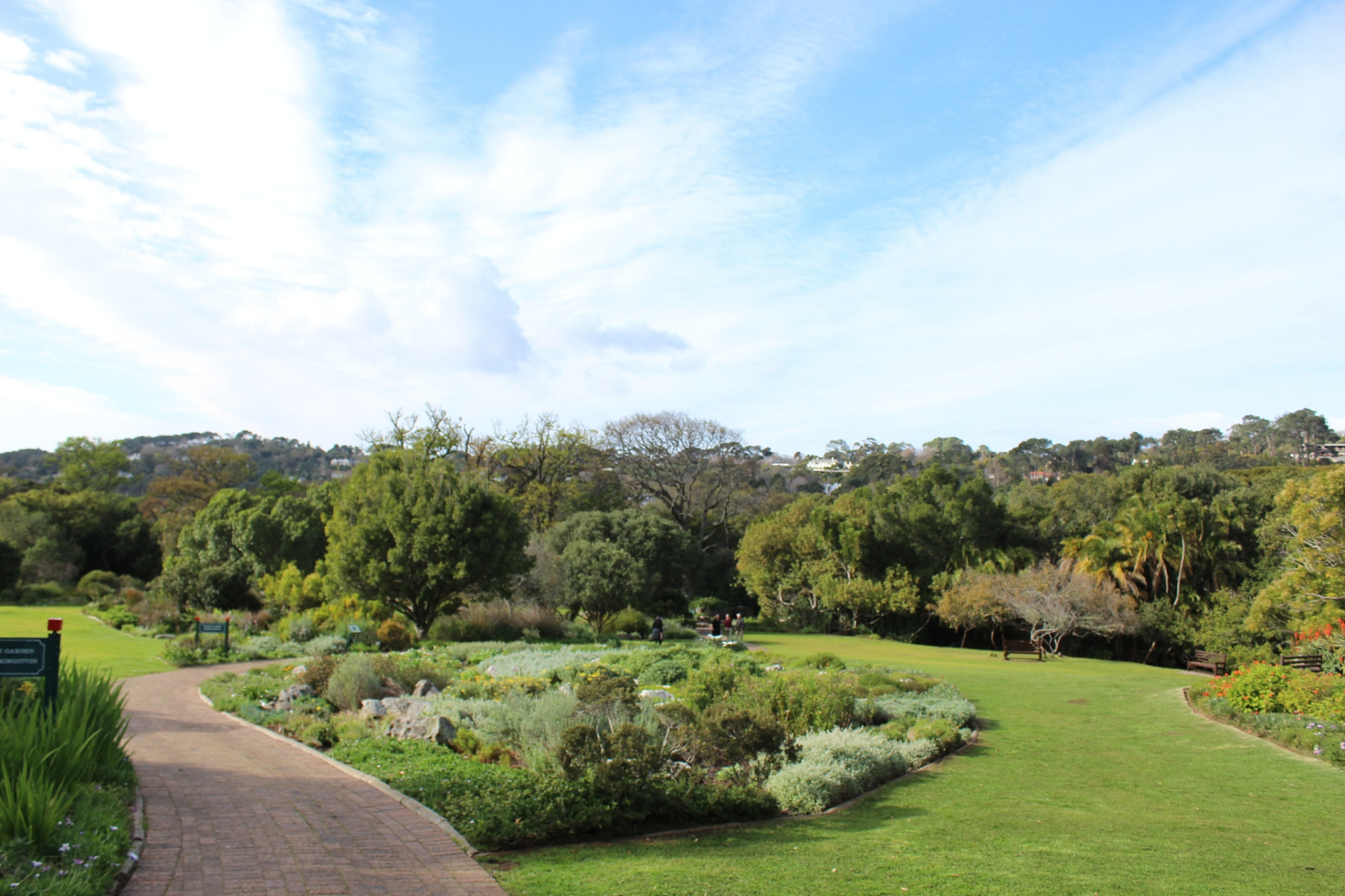 澳大利亚# #国王公园#  澳大利亚西澳州首府珀斯的国王公园发生火灾