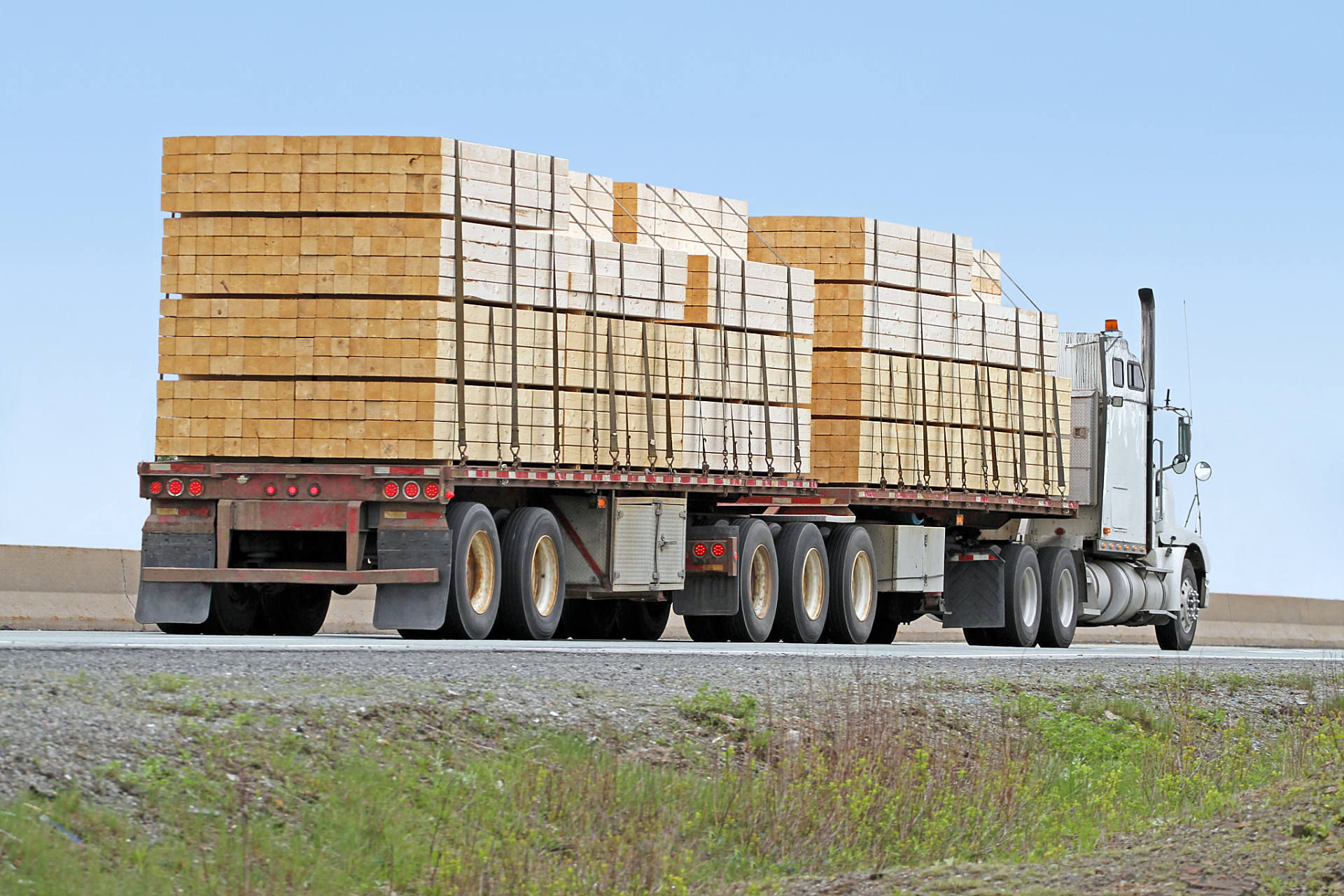 今天要和大家讨论的热点话题是"俄罗斯超大件货物如何运输到目的地".