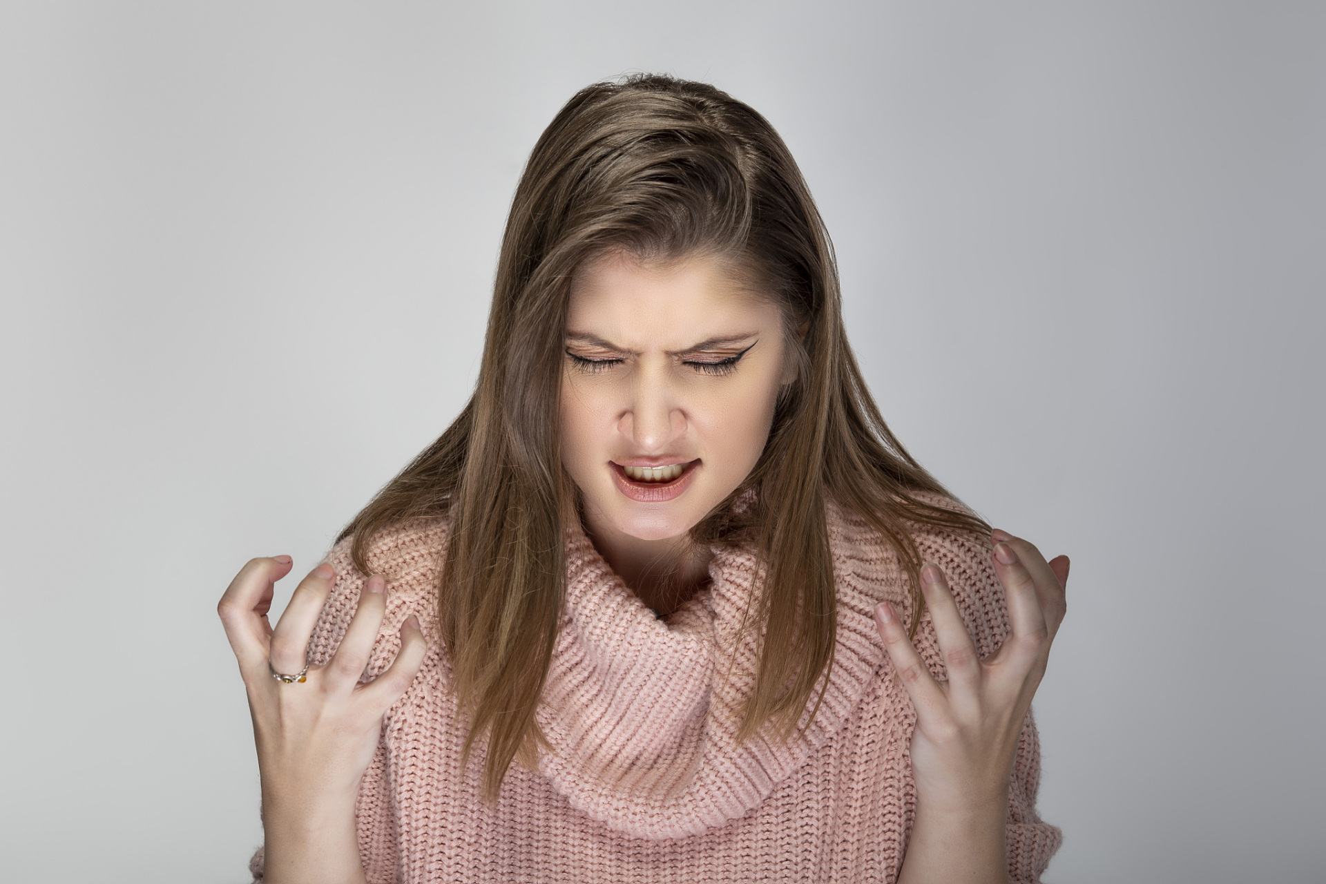 女性爱生气易引发的5种疾病