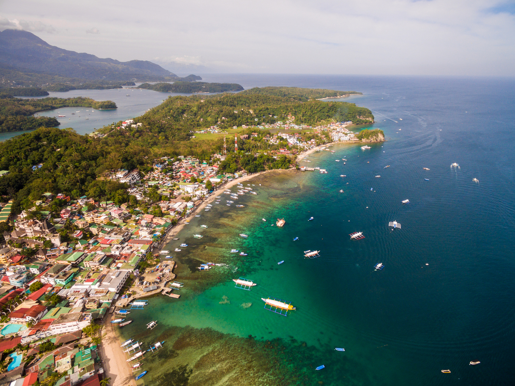 antigua and barbuda),位于加勒比海小安的列斯群岛的北部