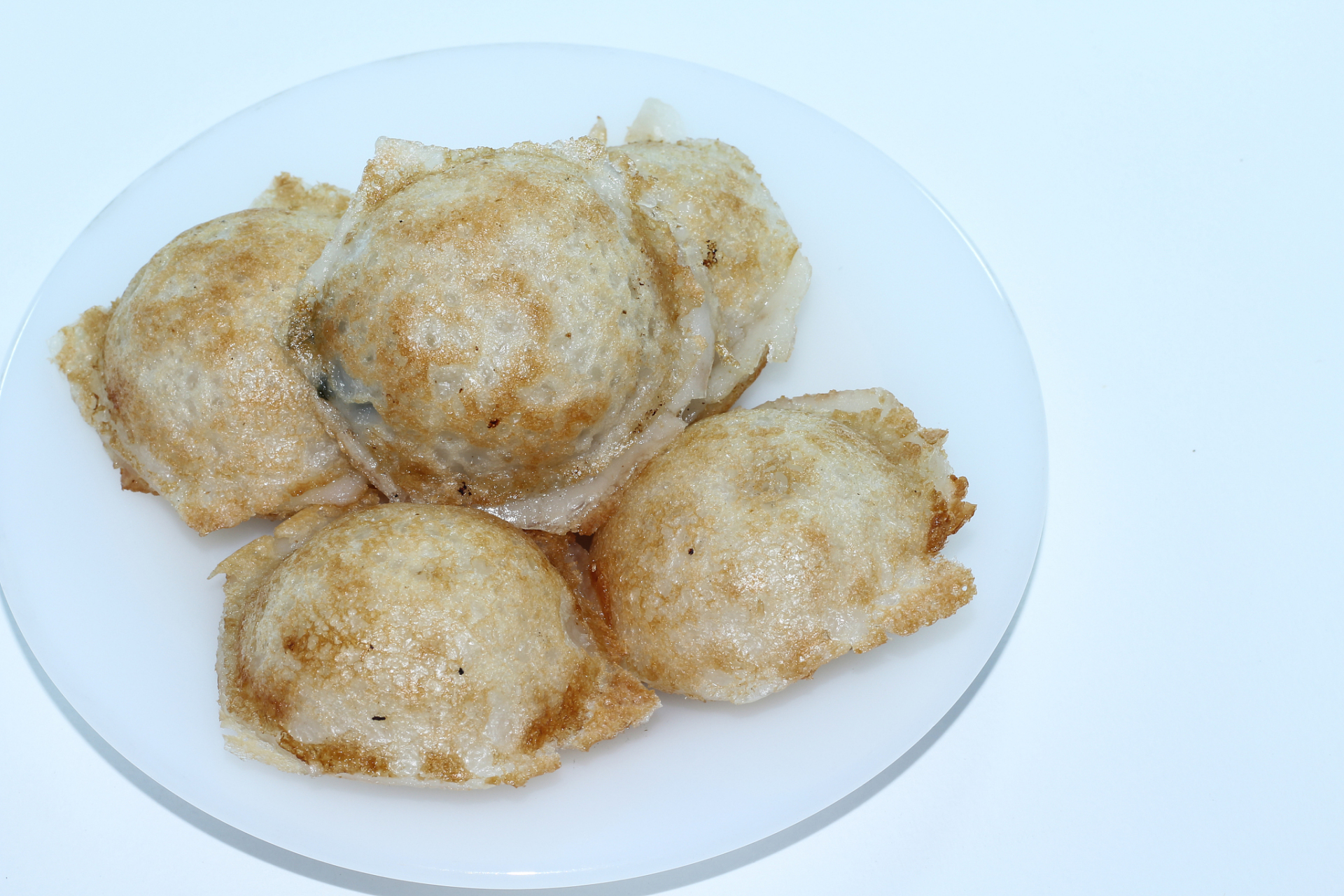 贴秋膘的第一口赣菜# 赣州鱼饼是一道美味佳肴,以草鱼肉为原料,制成