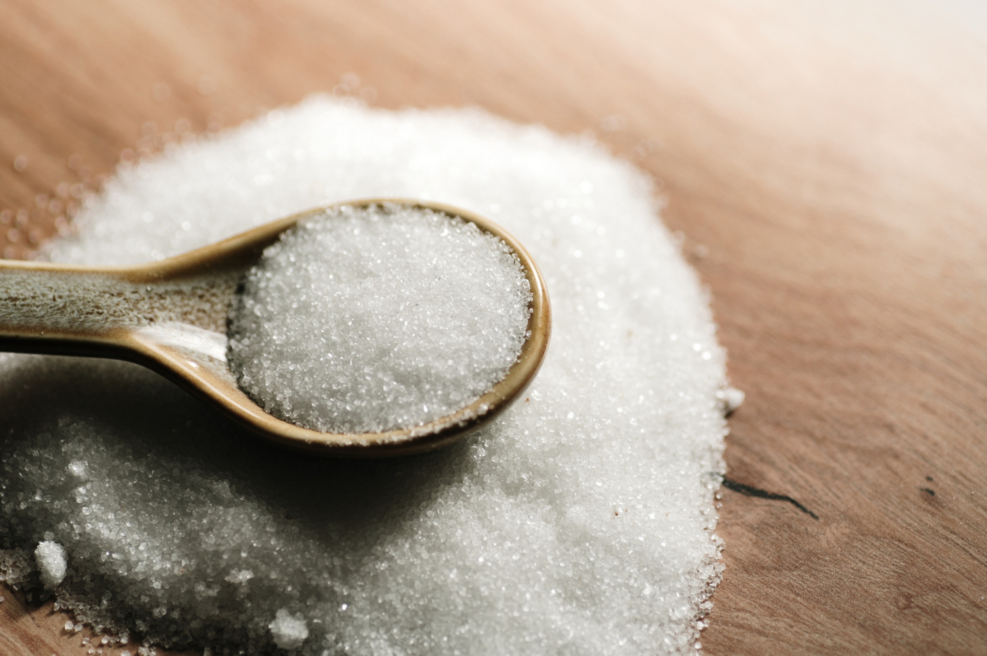 白砂糖vs绵白糖,别再傻傻分不清了!