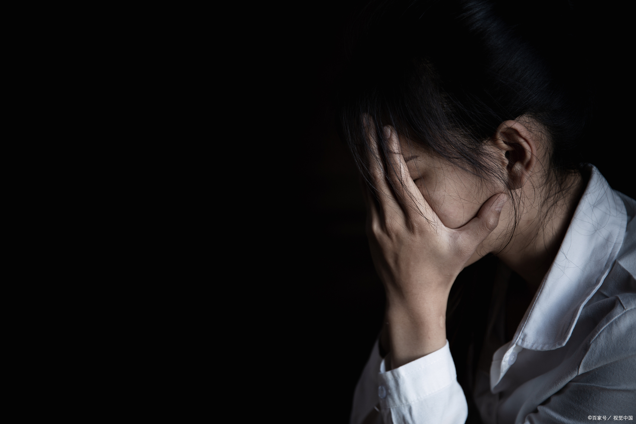 离婚后,妻子辛辛苦苦把儿子养到14岁,丈夫却跑来