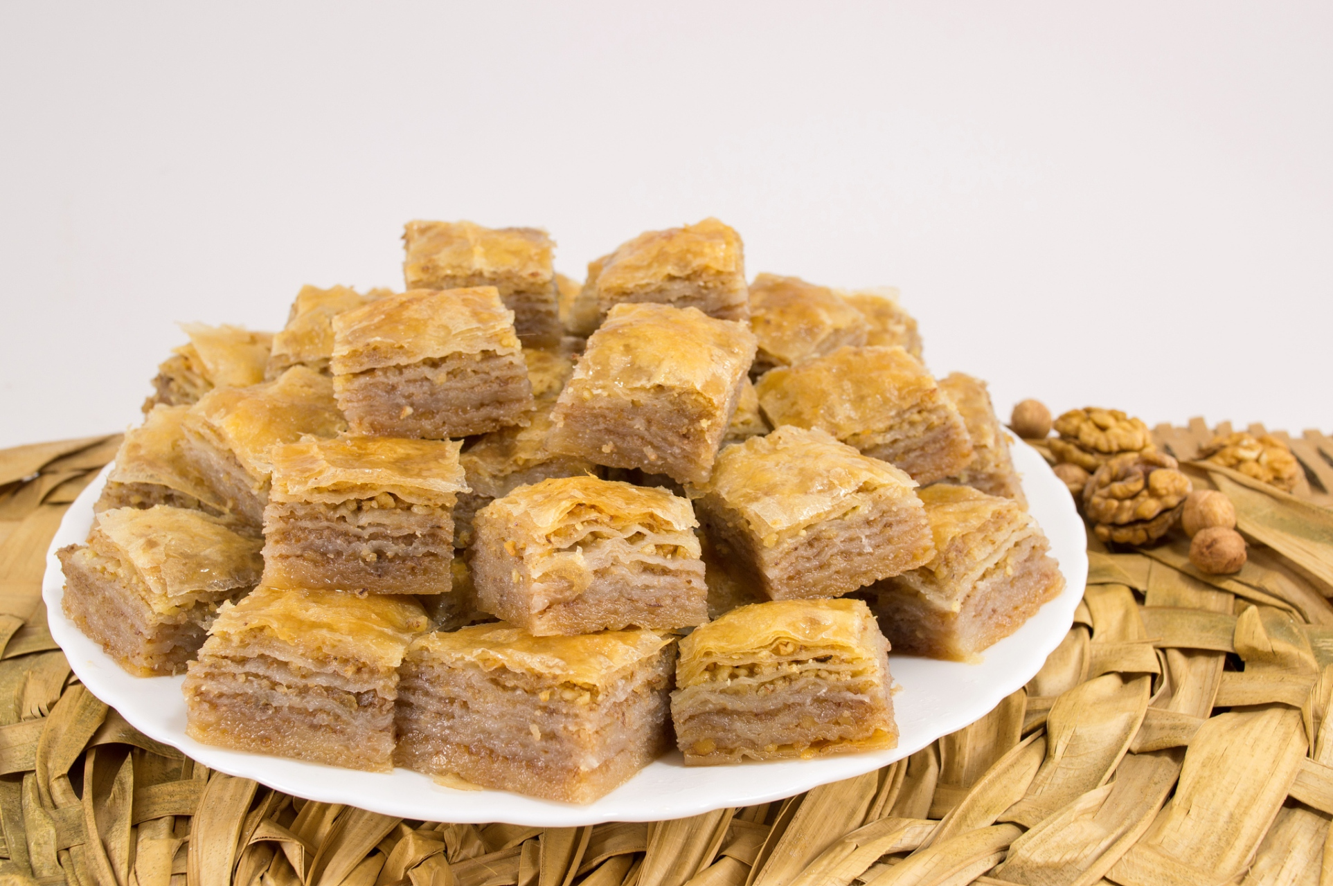 五千年食光# 扬州牛皮糖  扬州,这座古老而美丽的城市,自古以来就是