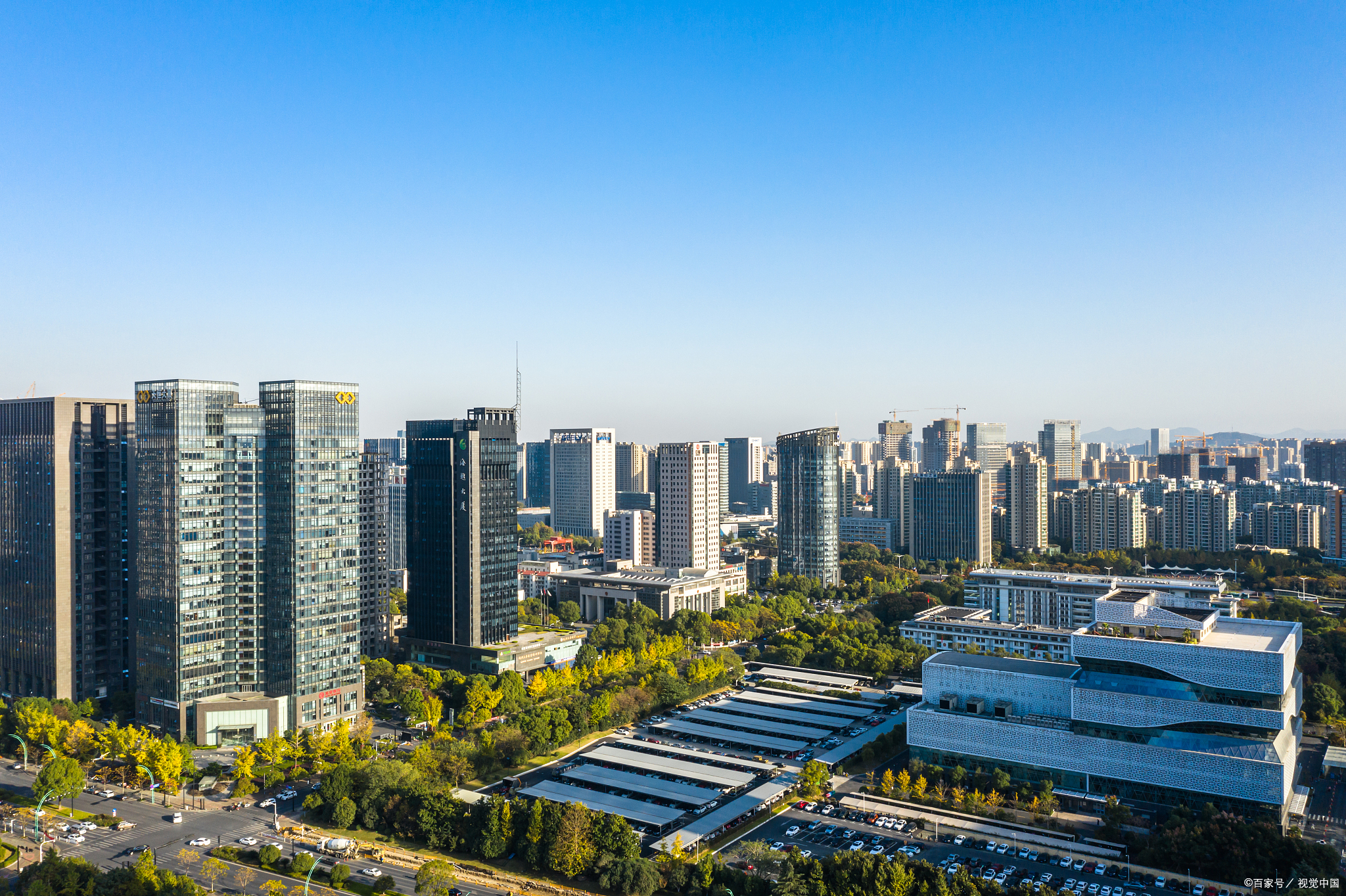 那就是位于我国东部,素有"人间天堂"之称的杭州,而这道令人垂涎欲滴