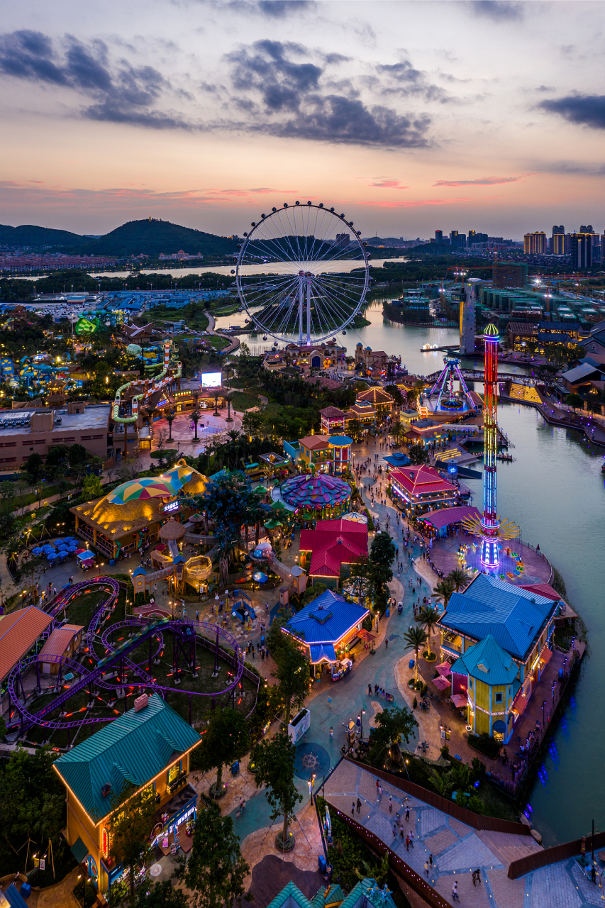 广东省深圳市盐田区梅沙街道的东部华侨城旅游度假区是深圳东部山区的