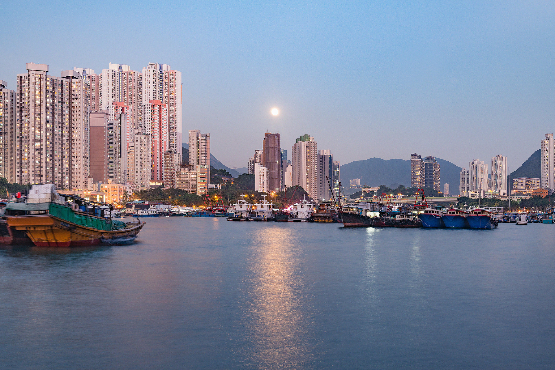 龙母庙,白云山风景区,石表山,玫瑰湖公园,天龙顶国家山地公园,梧州市