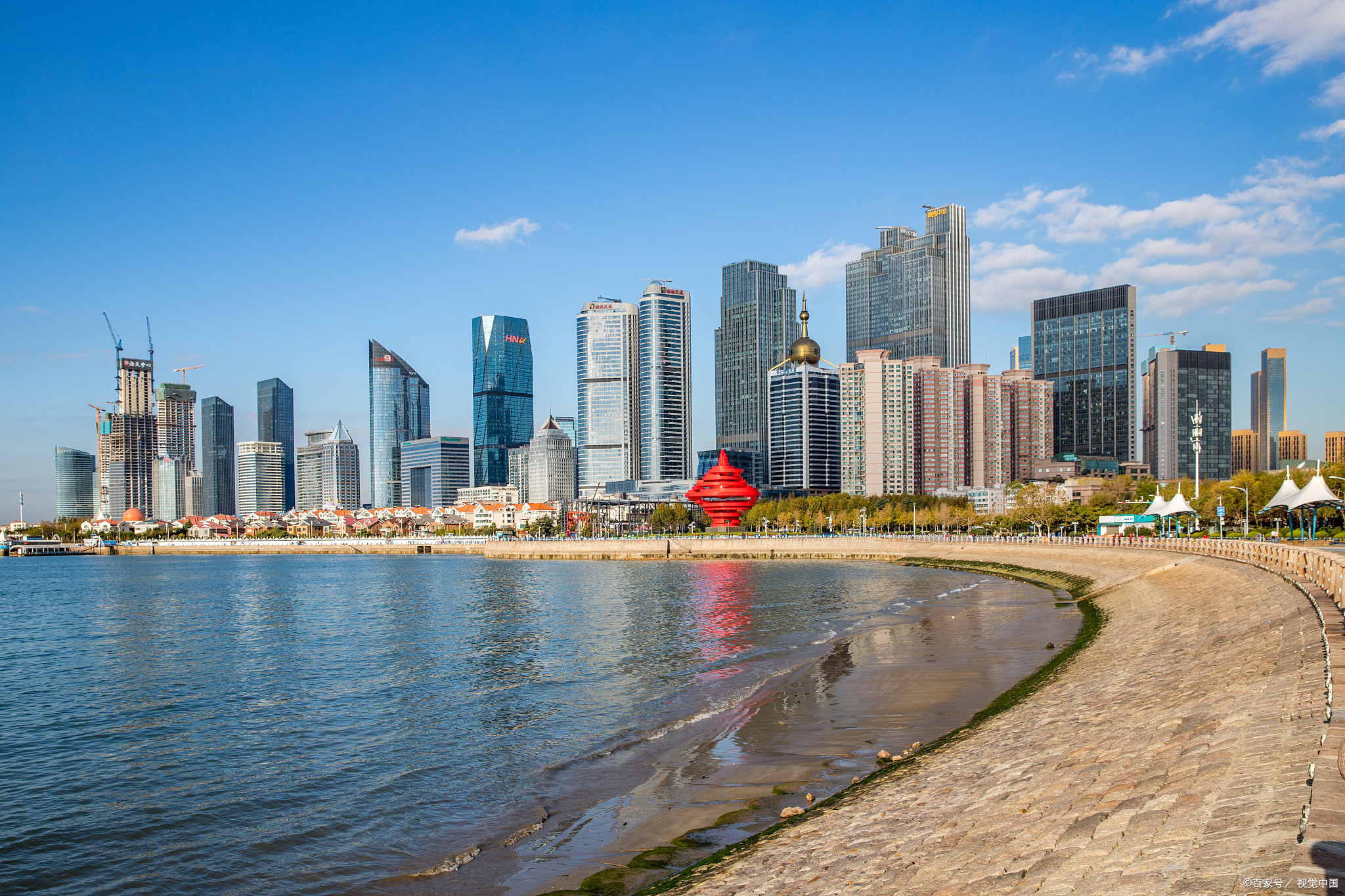 没想到,这趟旅行远超预期,而导游小梁中国城市青岛