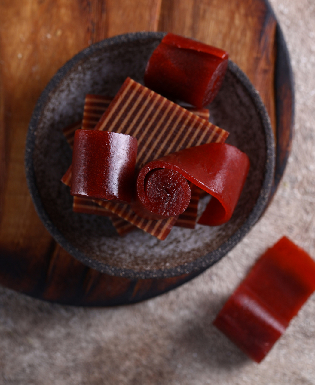 今日份宿舍办公室追剧零食下午茶分享:新疆伊犁果丹皮 有很多口味可以