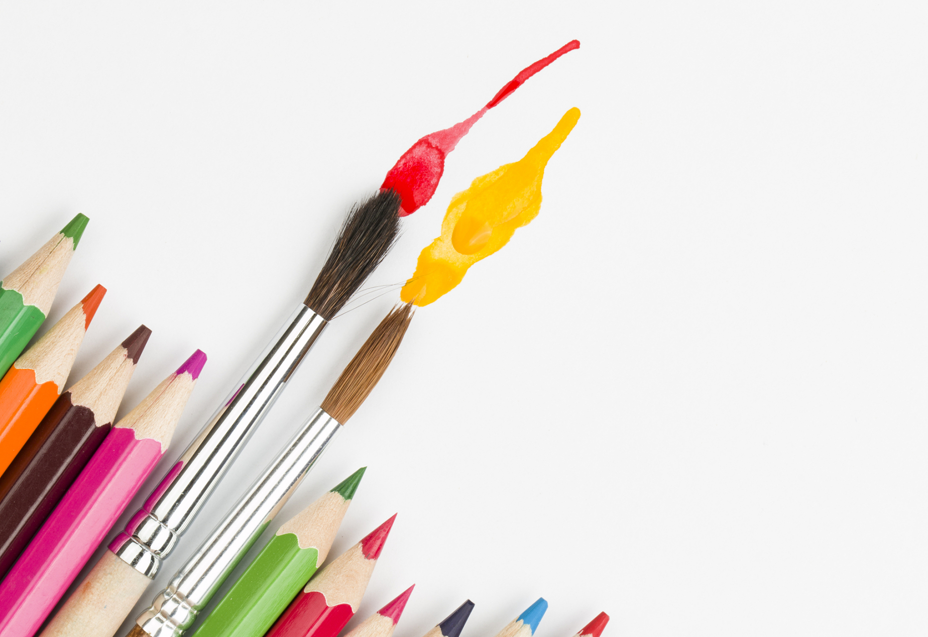 故事名:《神奇画笔》  杰克是一个普通的中学生,他的生活过得平凡而无