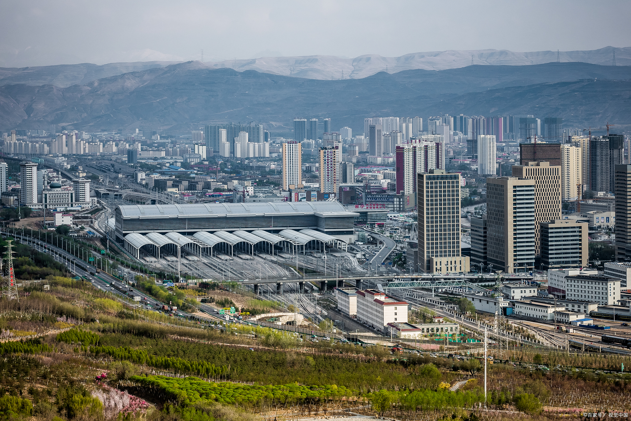 西宁市地铁图片