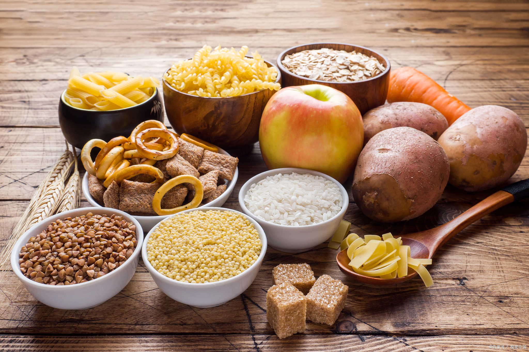 老年人一天内碳水摄入多少算合适?