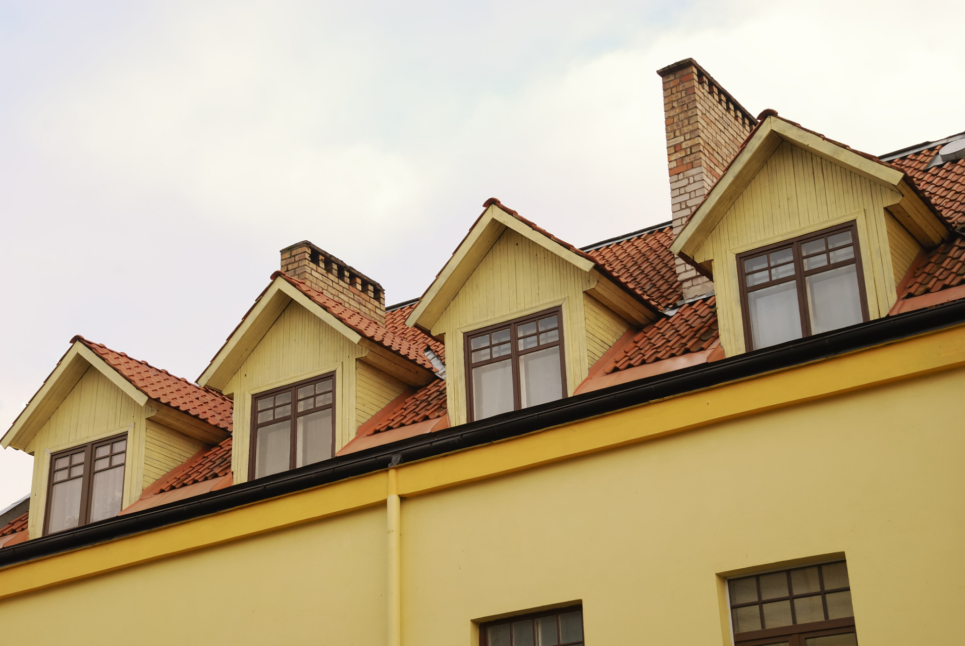 上人屋面的老虎窗,尺寸一般800*1000.