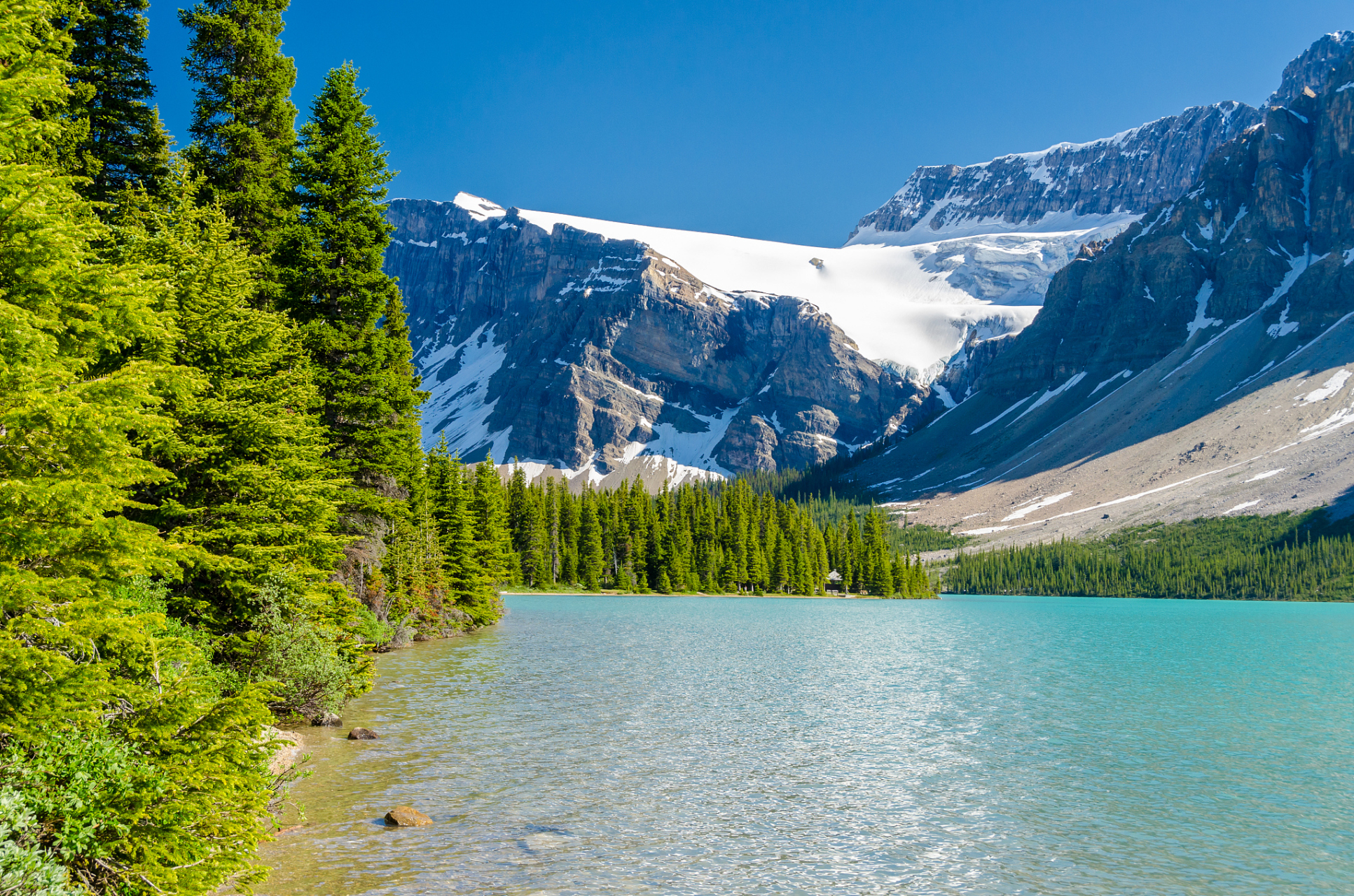 是美洲科迪勒拉山系在北美的主干,由许多小山脉组成,被称为北美洲的"