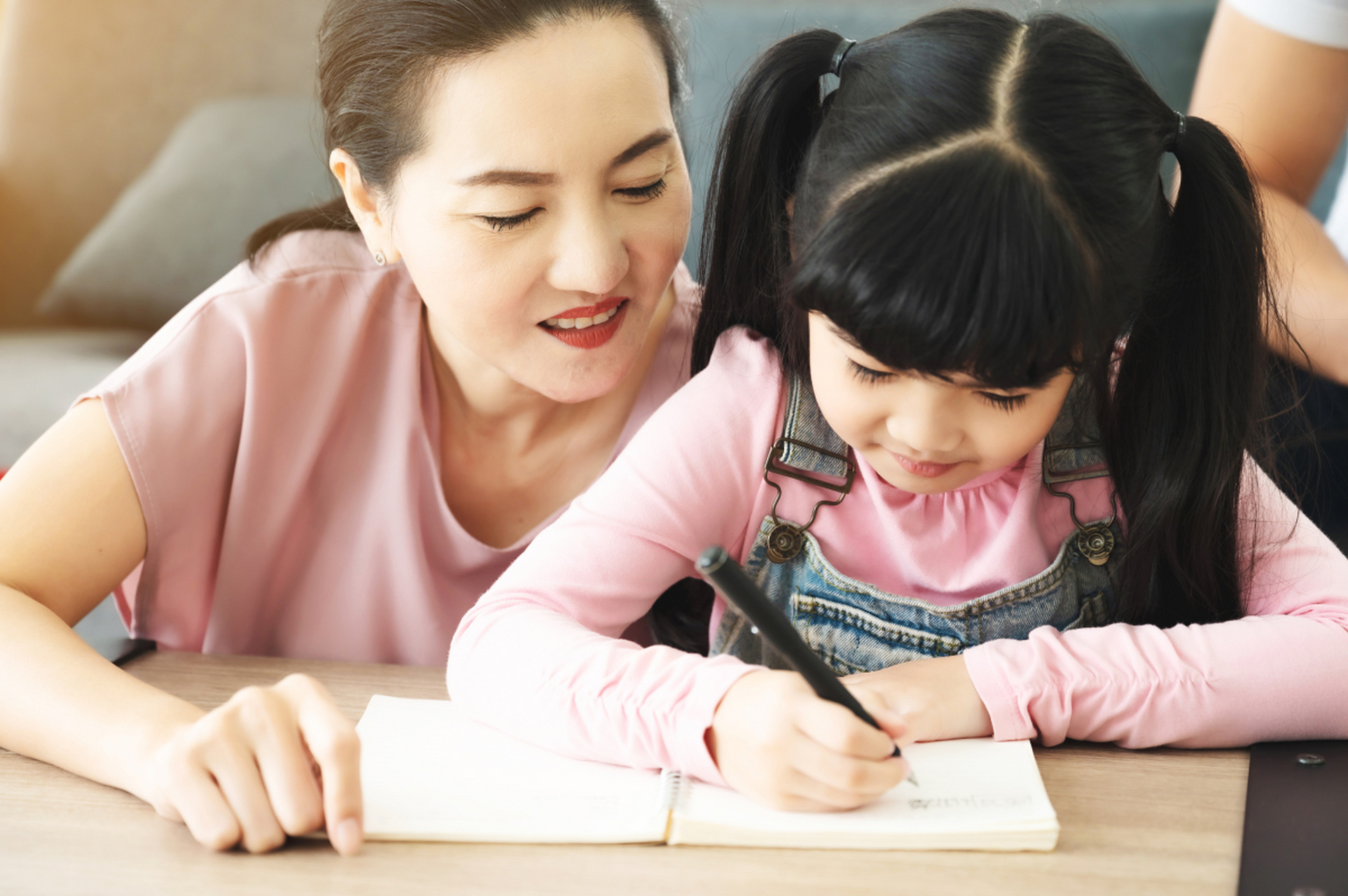 好的亲子关系是一切教育的基础 好的亲子关系是一切教育的基础.
