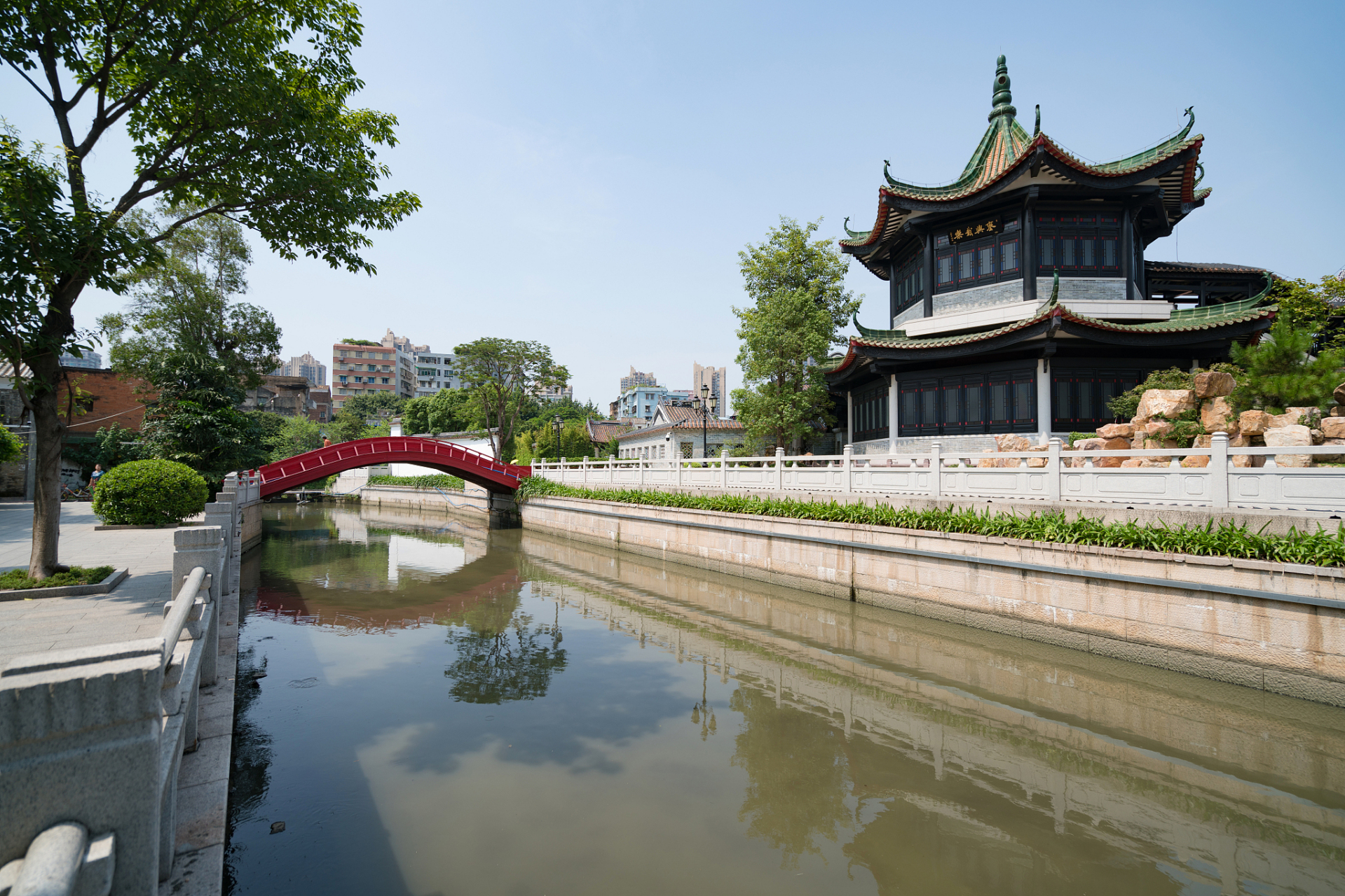 带着避暑攻略上热搜#夏日江南,畅游南京九龙桥!