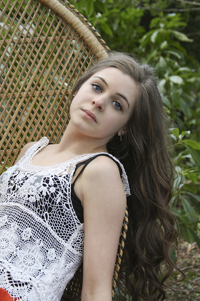 乌克兰男人在前方打仗,女人在后方用色情业支持!