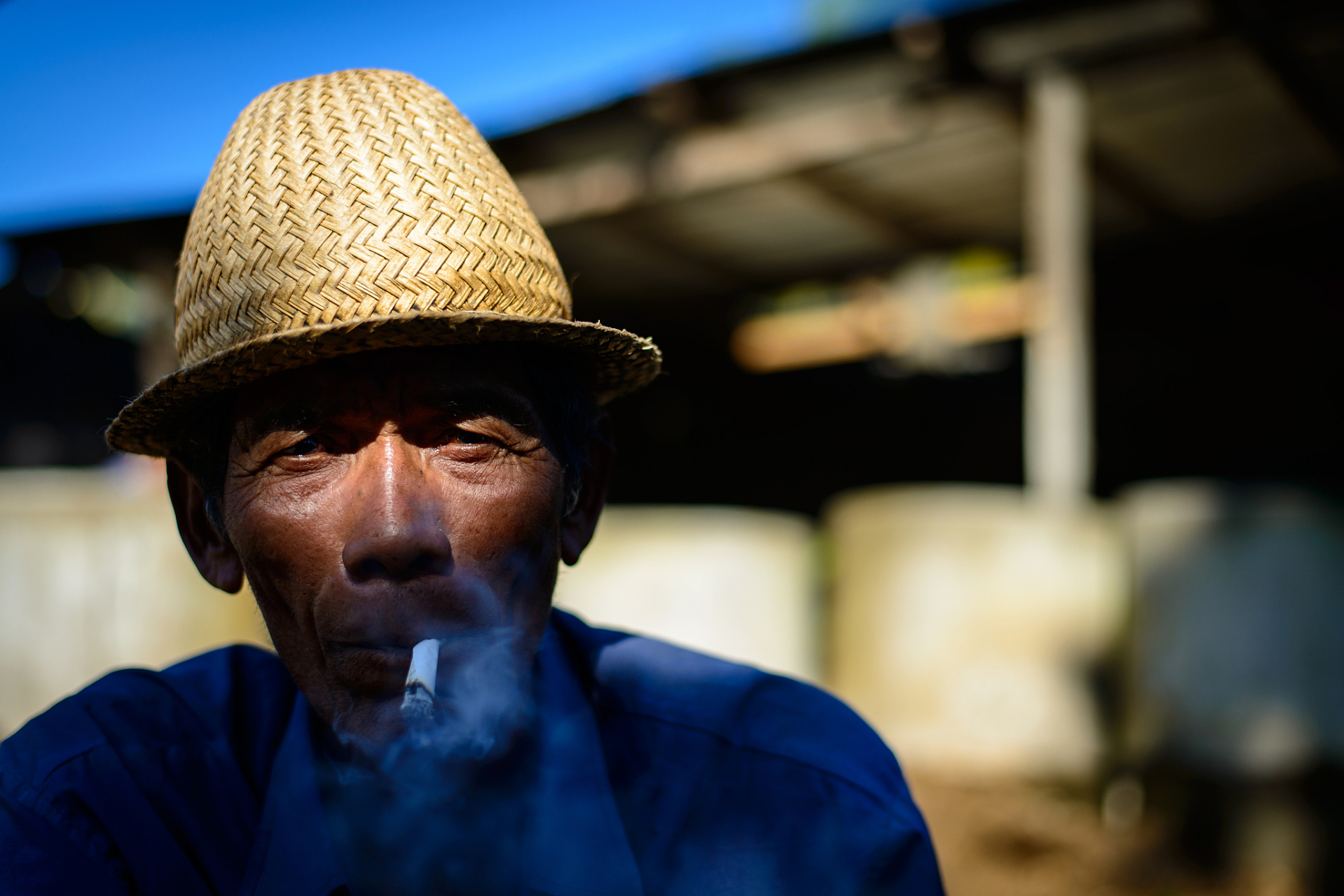 农民工在城市打工一辈子,打工到了该退休的年龄,他该怎么选择?