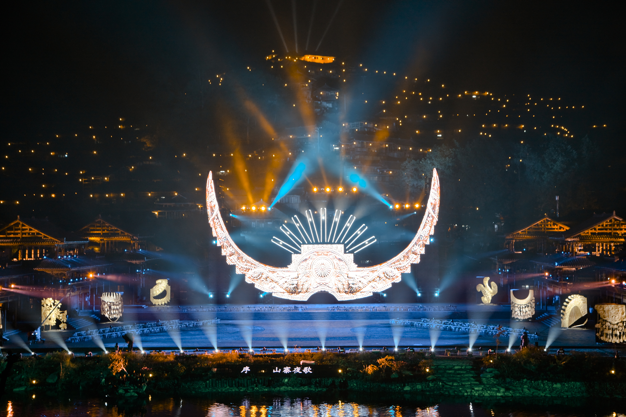 夏天在杭州的宋城演艺中心观看表演怎么样?