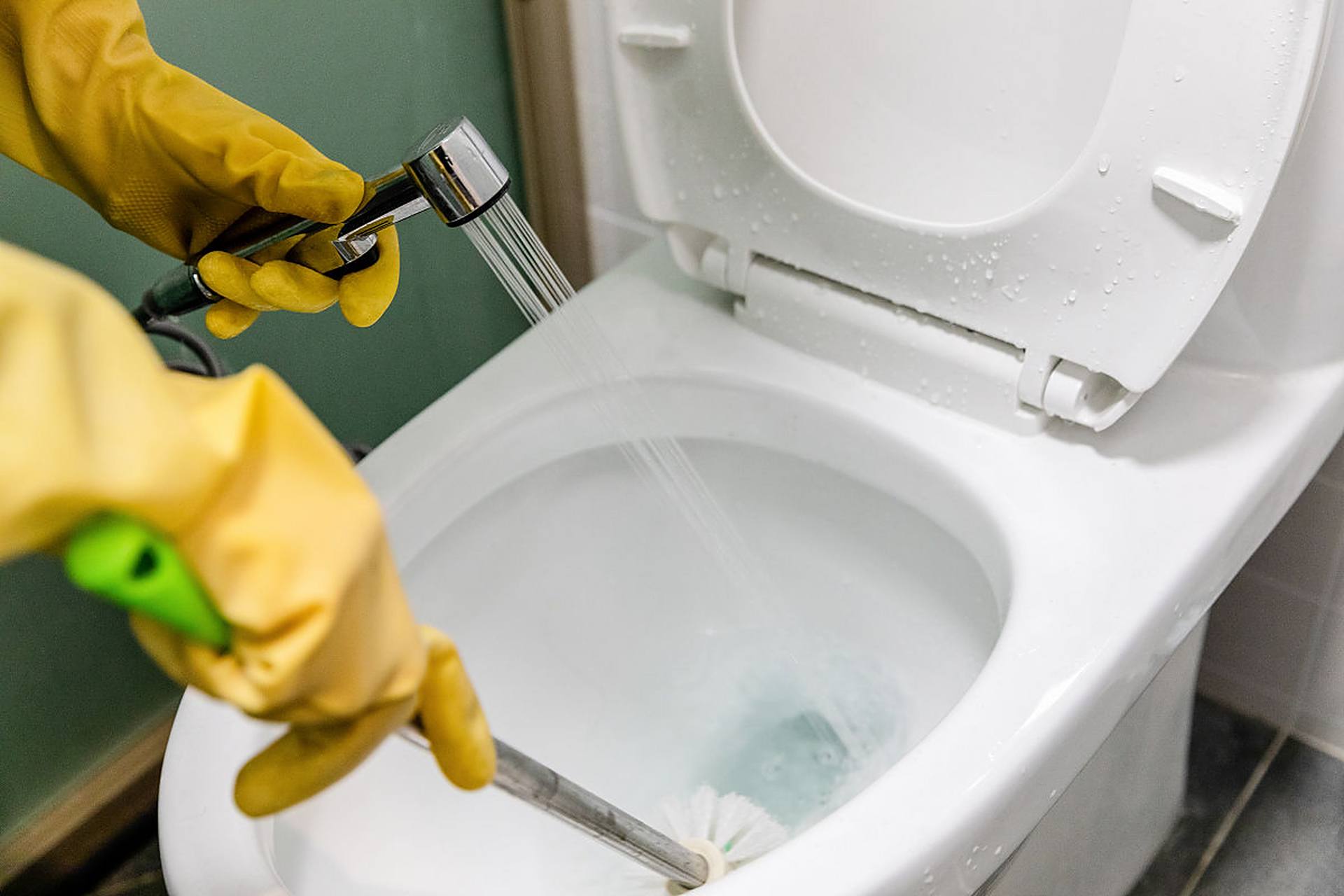 太原市马桶维修 修理各种类型的马桶,如抽水马桶,吸虹马桶等. 1.