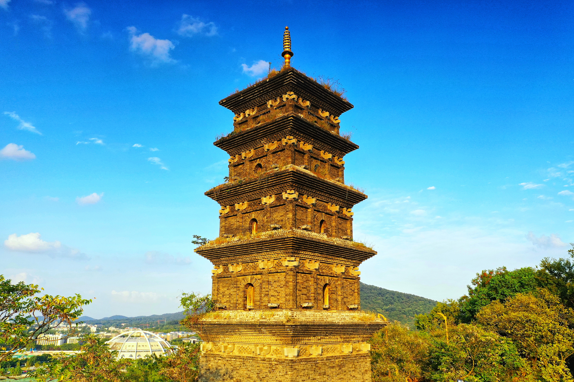 带着避暑攻略上热搜#夏日游,九华山三藏塔,美景如画!