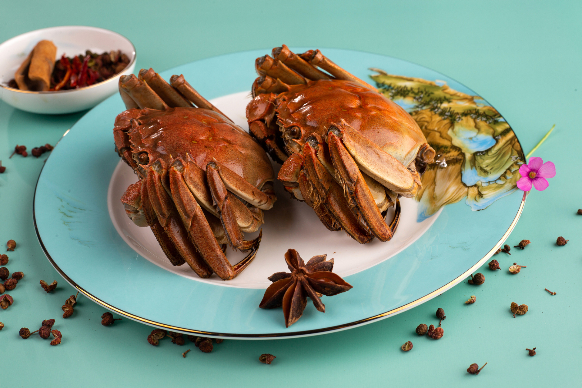 济宁美食地图:马村煎包,微山湖醉蟹和孔府糕点.