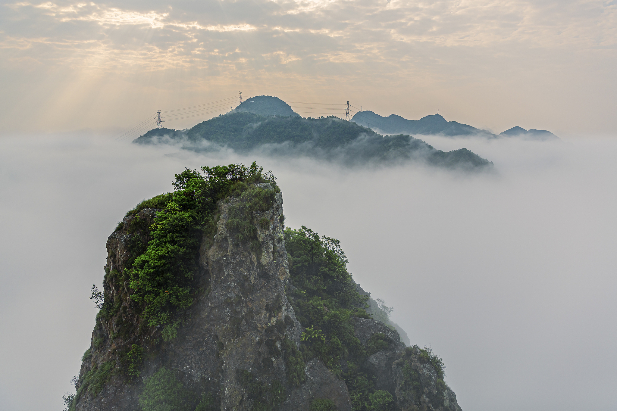 南岳山海拔图片