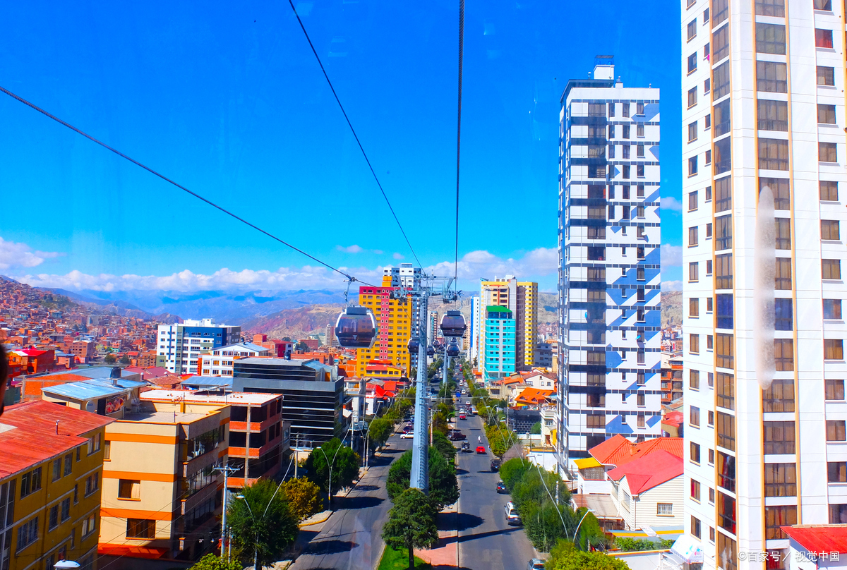 海东市的特色美食还真不少,适合带给父母的有以下几种: