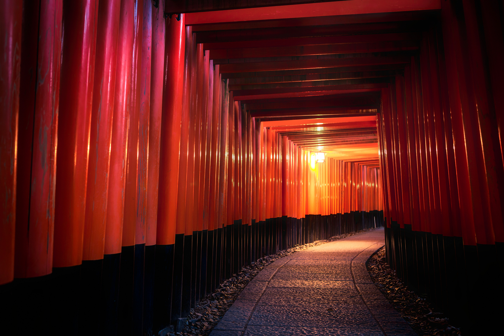 人生舞台的大幕随时都可能拉开 人生舞台的大幕随时都可能拉开,关键是