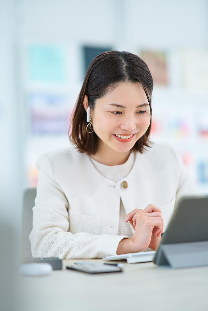 例假这个词听着就讽刺明明叫假可99的职场女性从没休过这个假