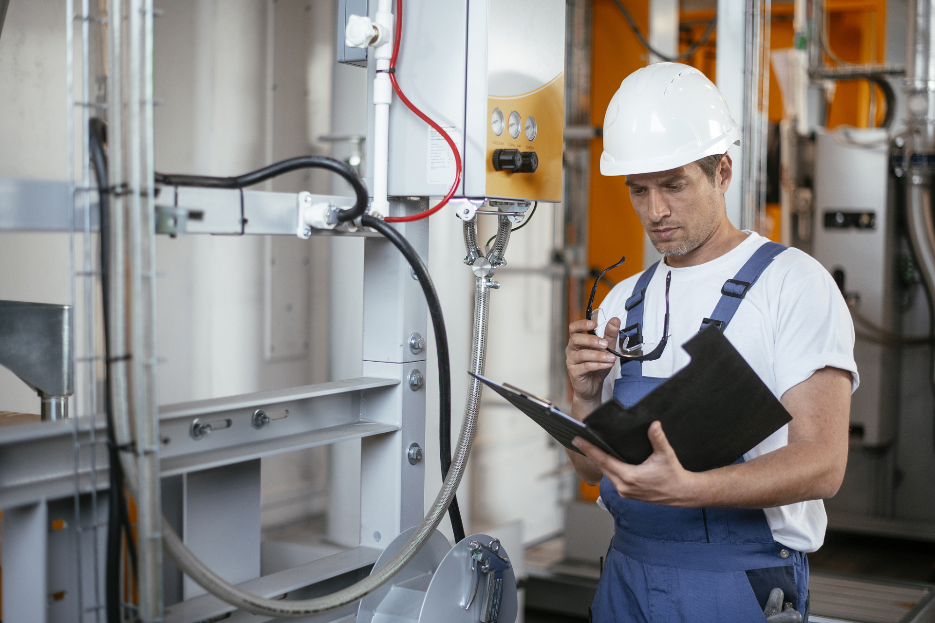 02 仪表工是负责维护,校验以及检修工业自动化仪表的人员