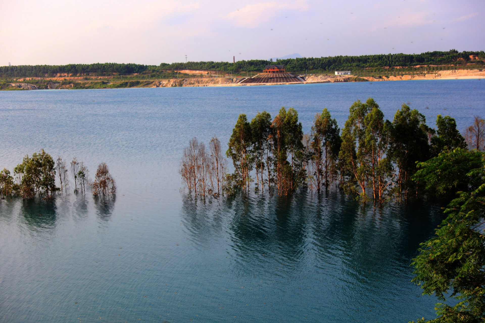 嬉行记# 北海相思湖水库,位于中国北海市境内,是北海市供水的主要
