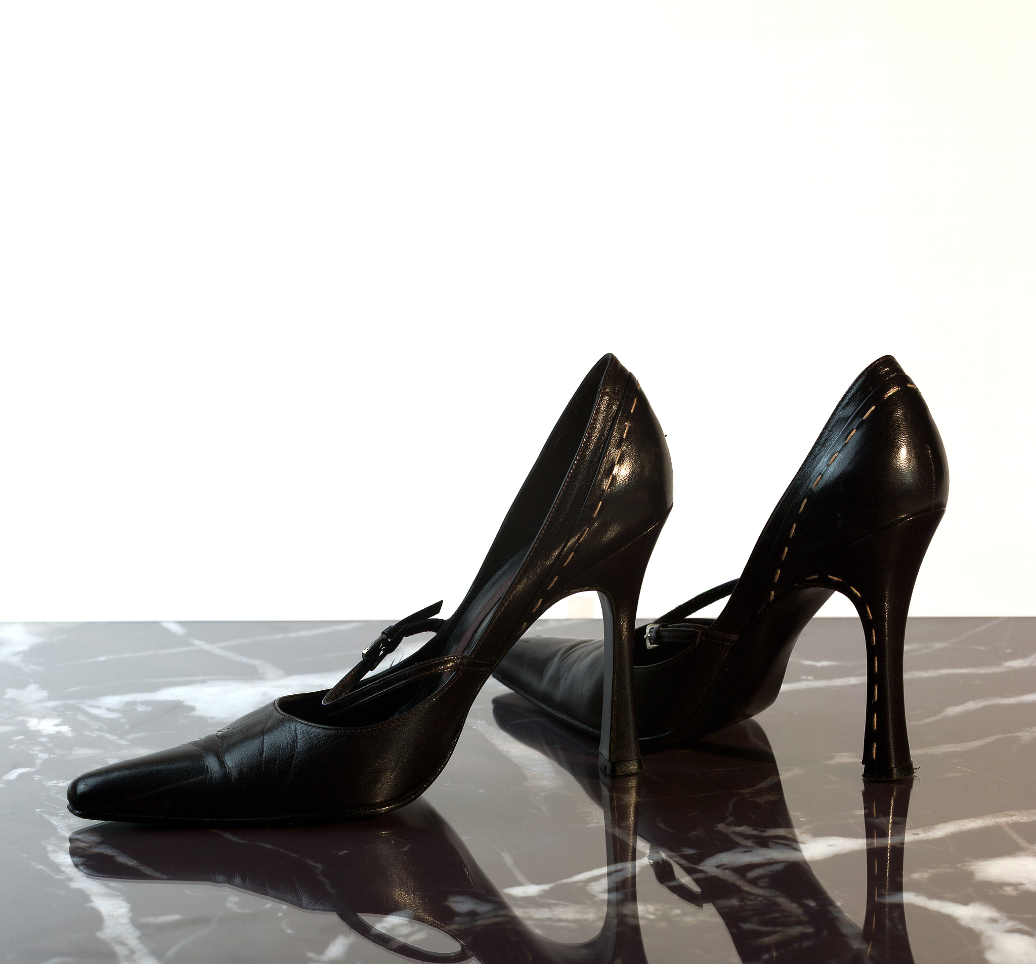 靴跟究竟是穿"粗"还是穿"细"?让上海女生的街拍告诉你答案