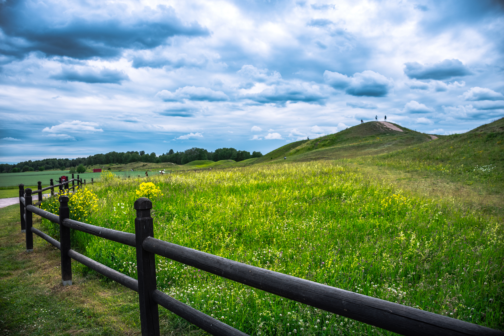 驼梁景区# 简介  驼梁风景区,位于中国河北省石家庄市平山县西倍怂