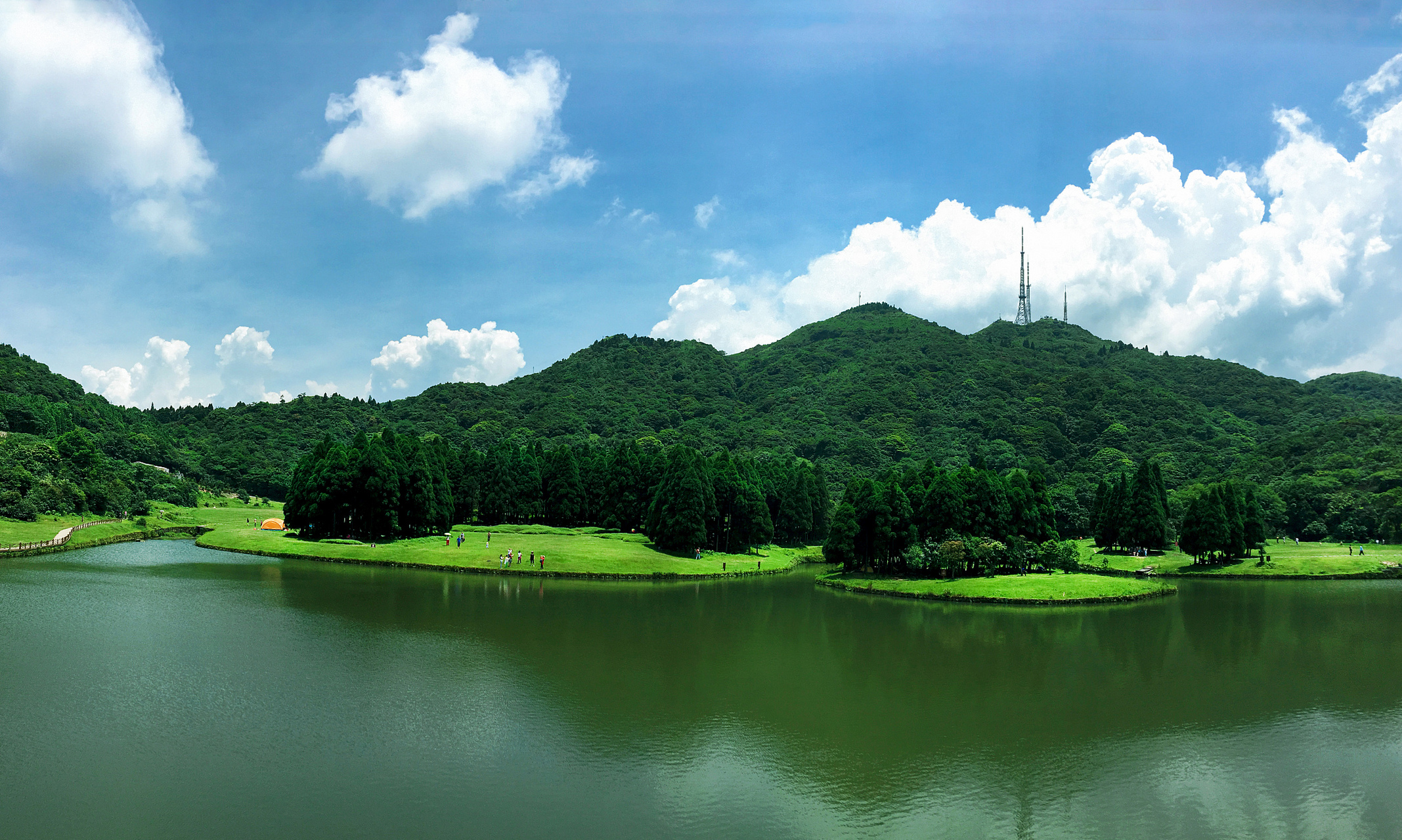 它,就是大容山,一座位于广西玉林诸城交汇处的历史名山.