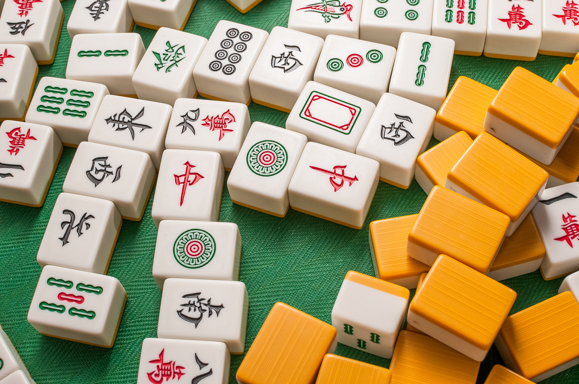 (@麻将辅助助手 @巍xin @3544 @4467 )@微信欢乐麻将 天气热可以喝