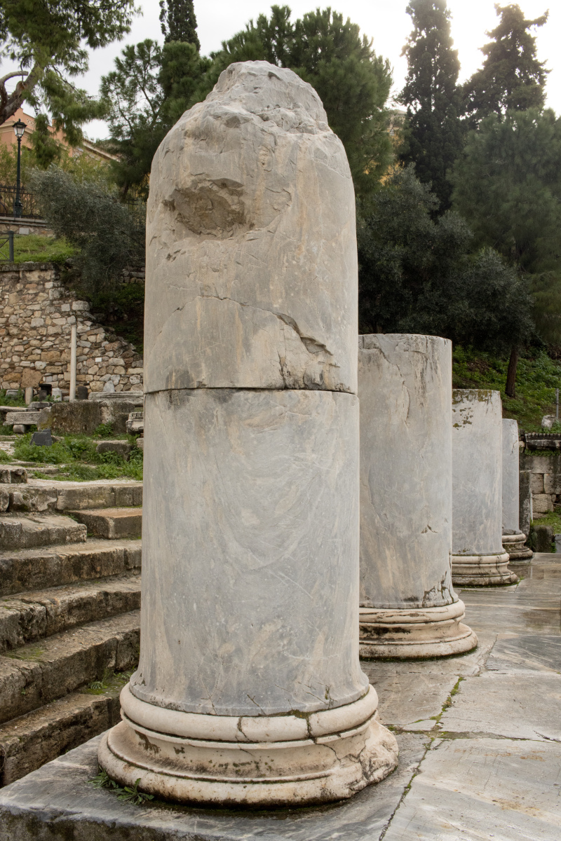 张公山公园:作为蚌埠的标志性景点之一,公园内有张公山,珍珠泉等自然