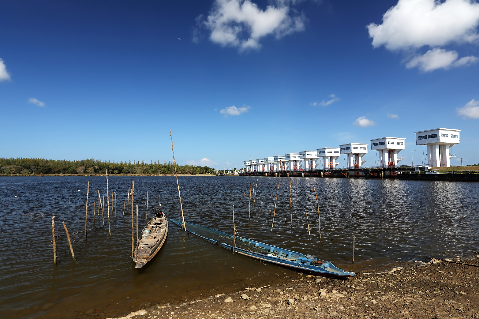 查干湖,吉林前郭县的自然保护区,美景与文化交融.