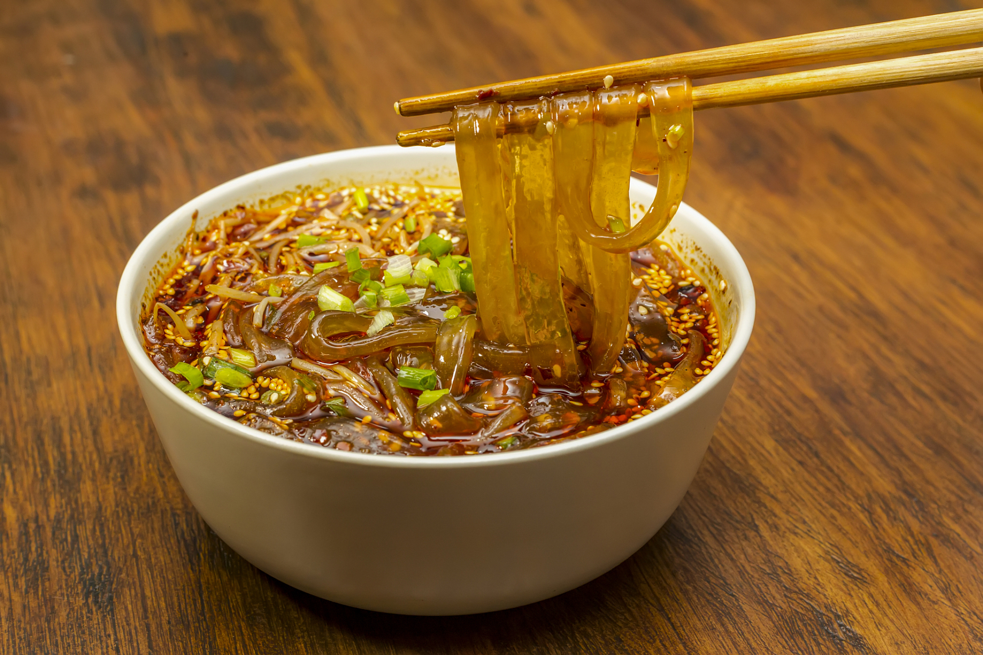 四川小吃酸辣粉,口感独特到根本停不下来97手把手教你做酸爽麻辣的