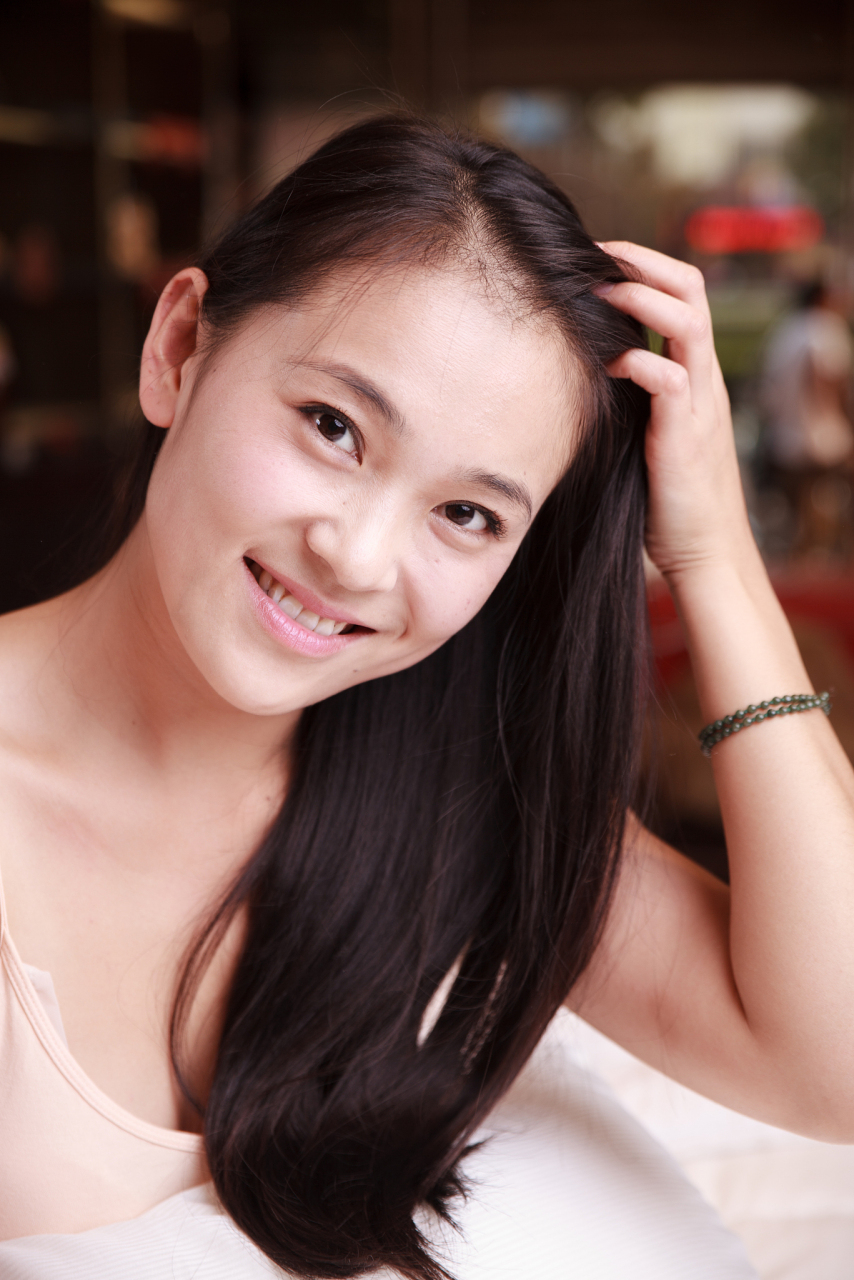 我今年28岁,山东人.上个月,我在网上发布了一条征婚启事.