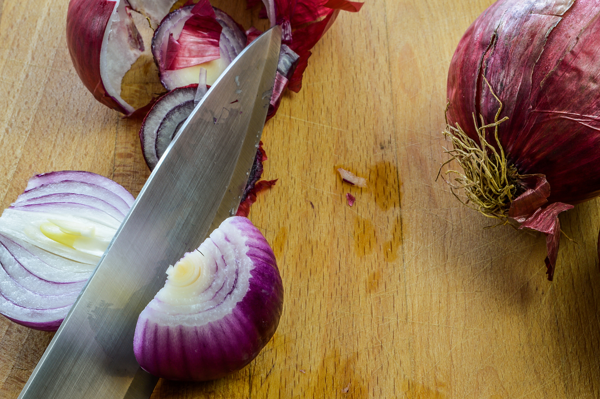 为什么洋葱会让人流泪呢为什么在线 为什么洋葱会让人流泪呢为什么在线