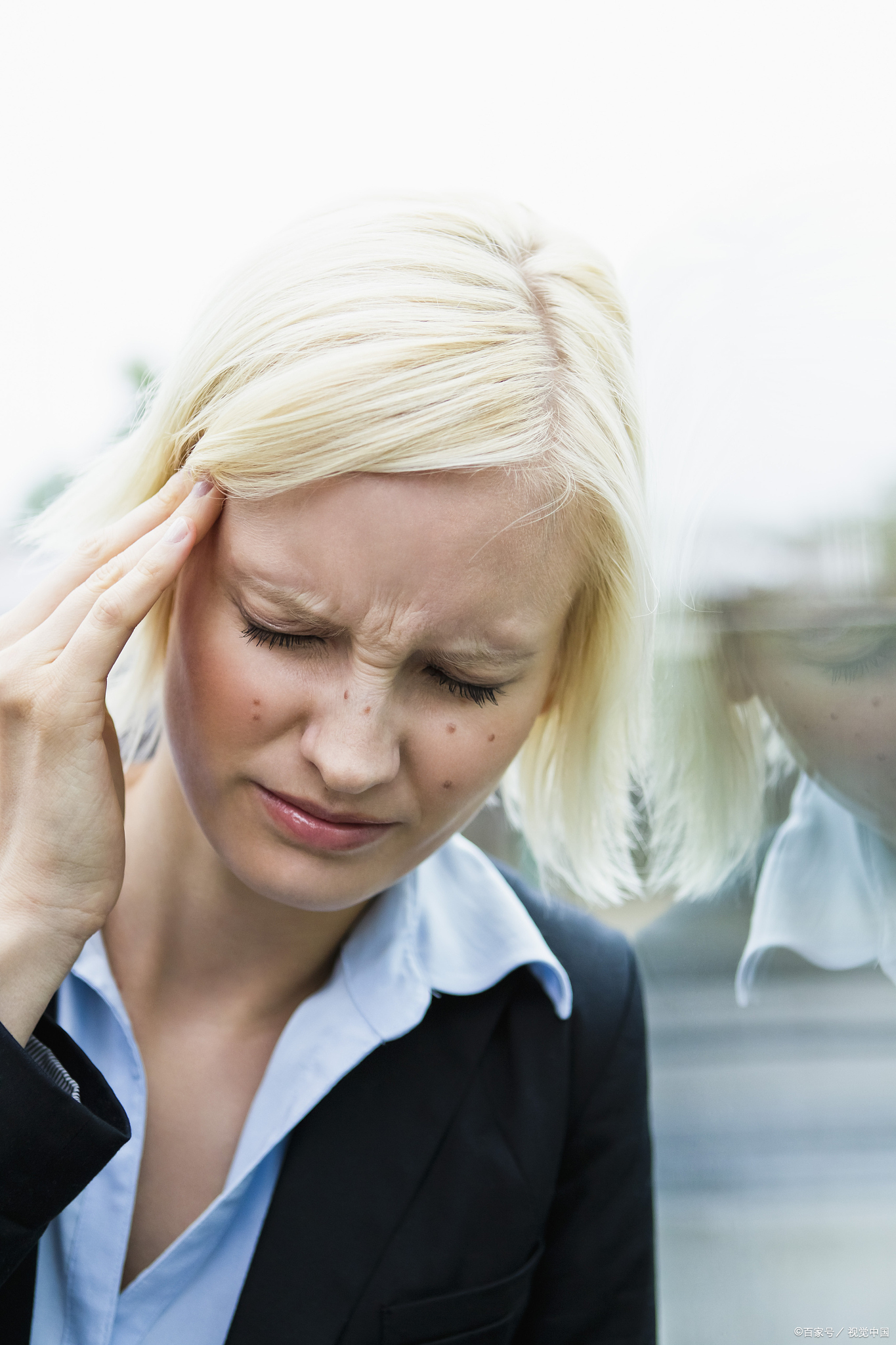 有多少女性朋友,来月经时不仅会肚子痛,还会头痛?