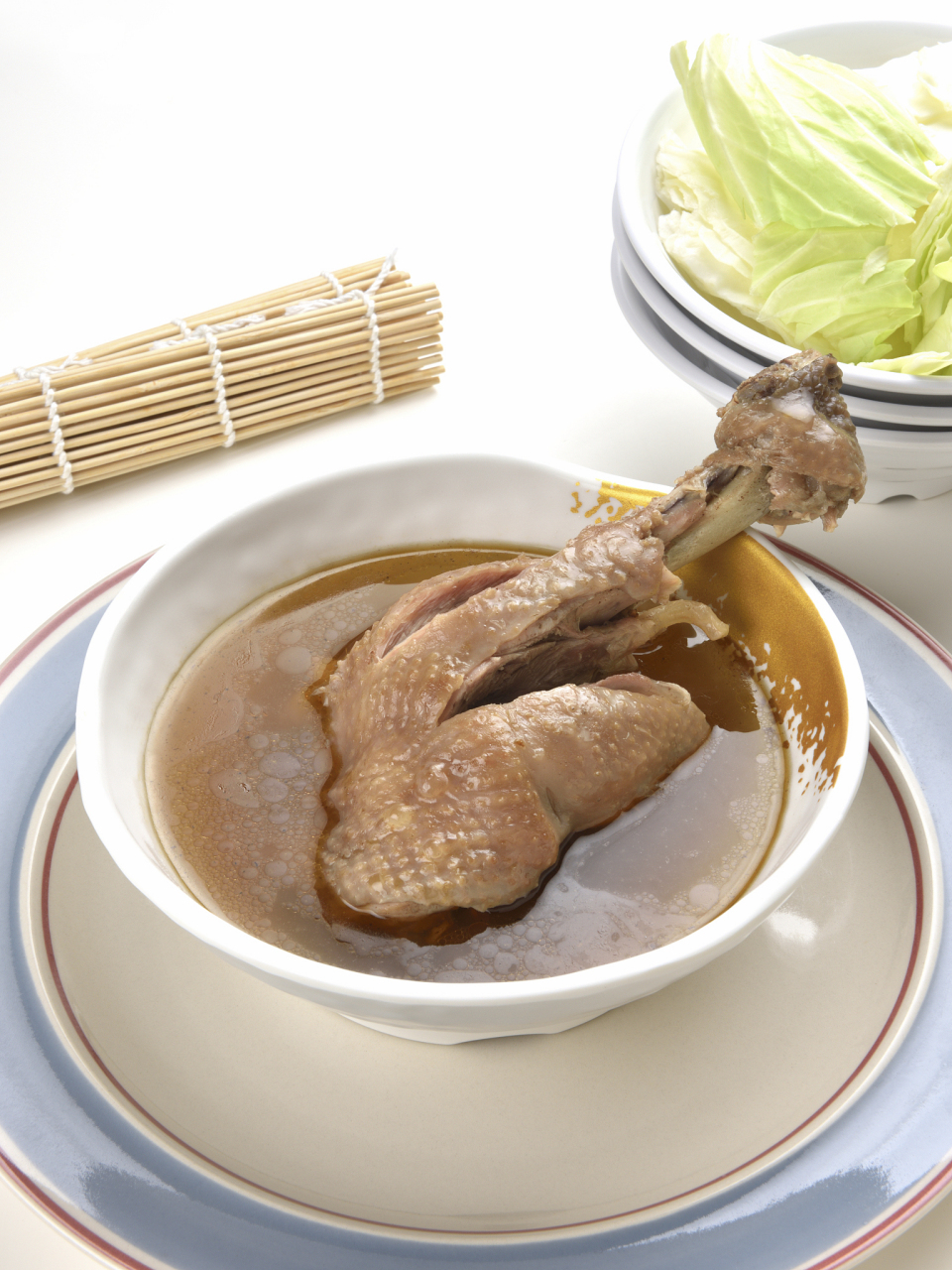 中医药膳——肉桂砂仁鹌鹁汤,治疗腹泻便溏【仅供参考】   【配方】白