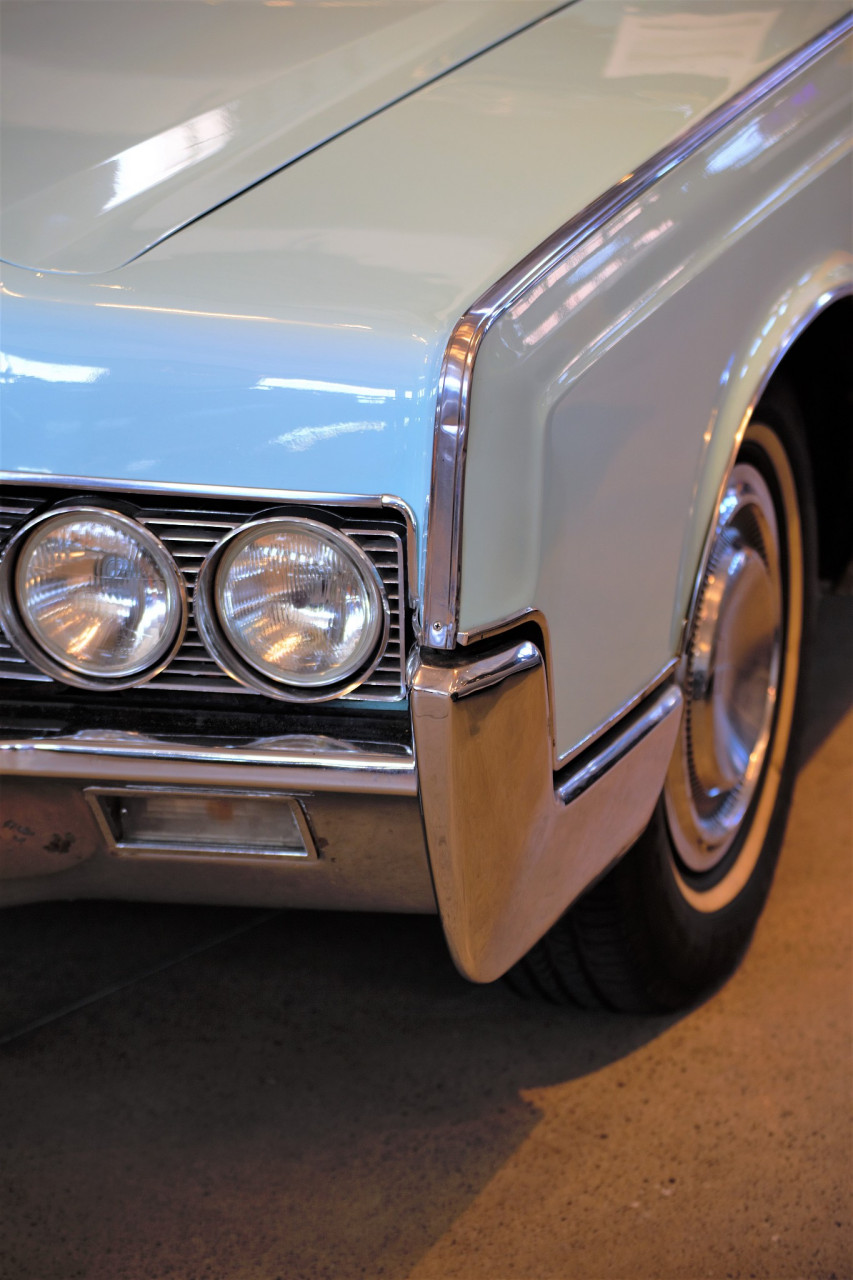 在汽车领域从事多年,我将对迈巴赫 57 zeppelin 进行全面的主观评价