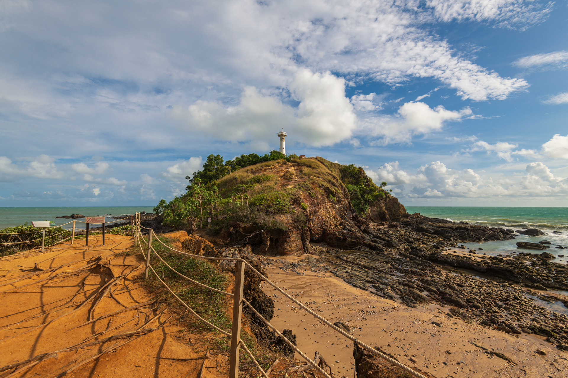 嬉行记# 北海猪仔岭是中国著名的旅游景点之一,位于广西壮族自治区