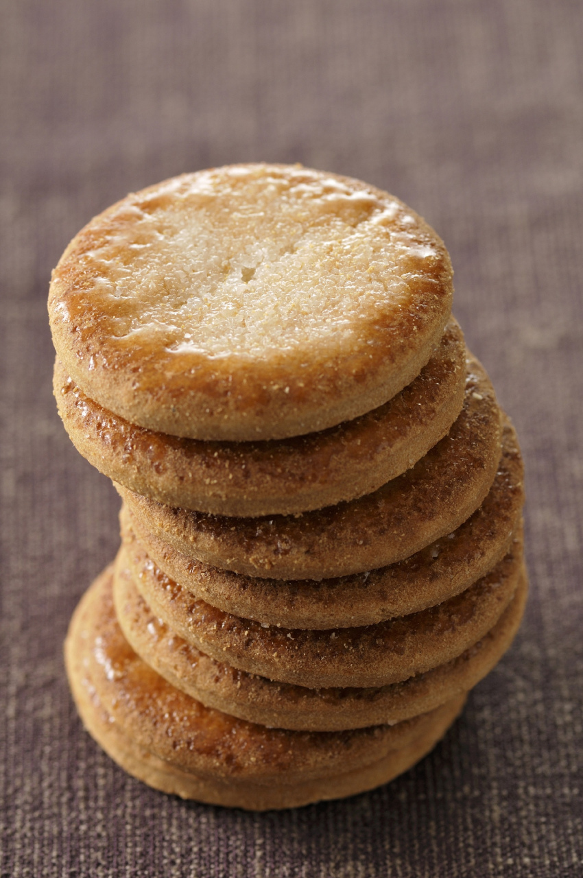 到了德阳,自然不能错过那些令人垂涎欲滴的美食,其中,孝泉麻饼无疑是