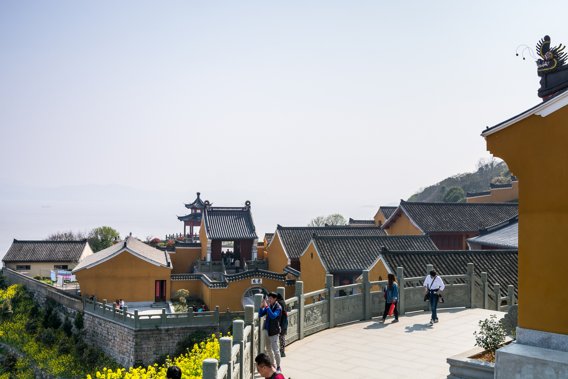 尼山,孔子诞生之地,位于山东省济宁市曲阜市东南部,与泗水县,邹城市